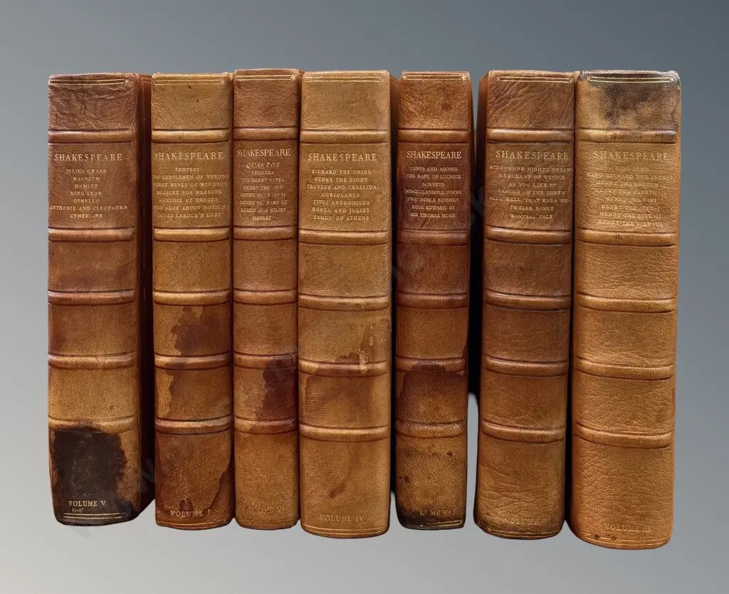 Seven Leather Bound Books, The Works of Shakespeare Image 1++