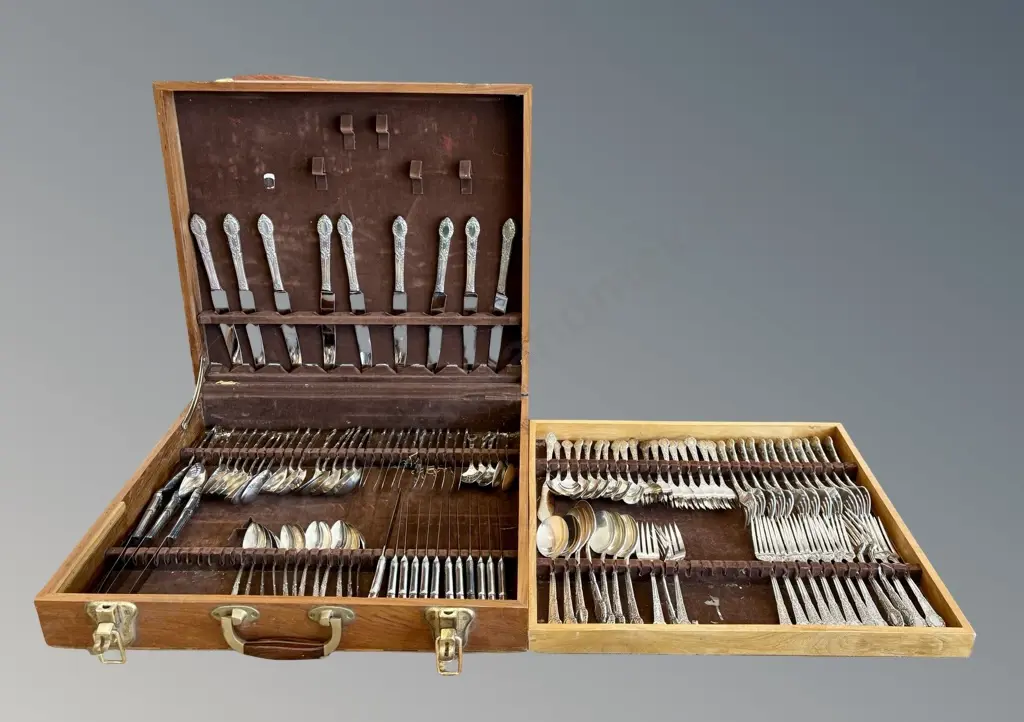 Canteen of Community Plate Cutlery, 122 pieces Image 1++
