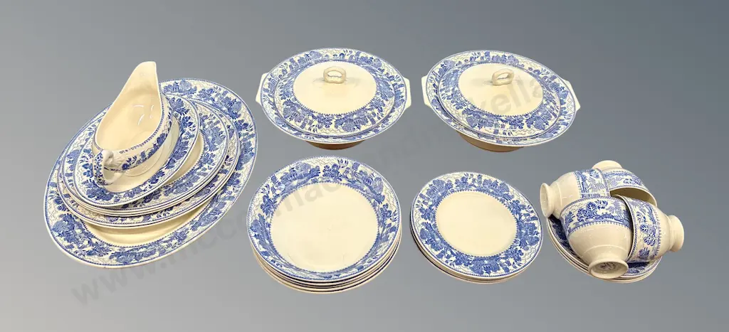 Myott Son & Co Ye Olde Willow Part Dinner Set, 24 Pieces Image 1++