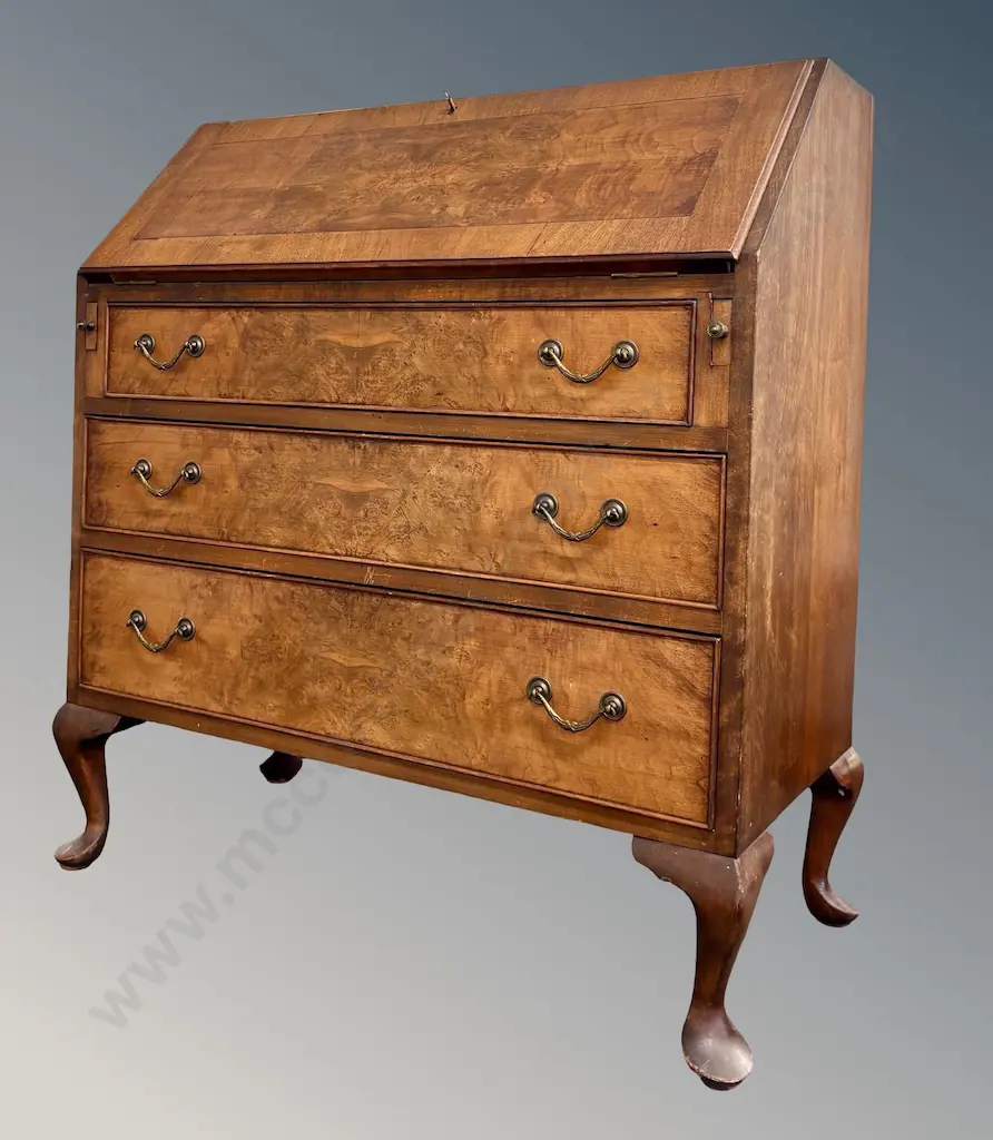 Walnut Drop Front Writing Bureau with 3 Drawers and Fitted Interior, H94xL84xD41cm Image 1++