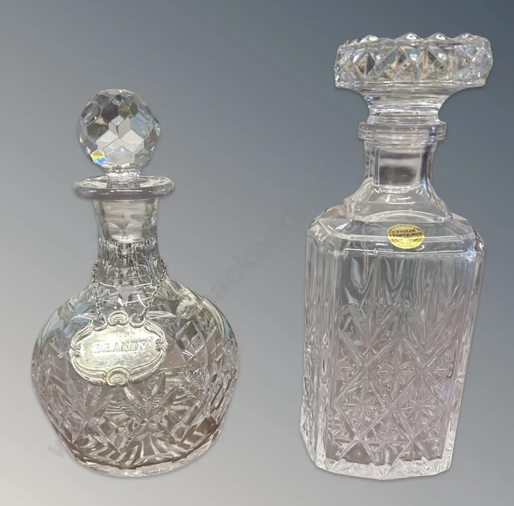 2 Crystal Decanters, H25 - 22cm Image 1++