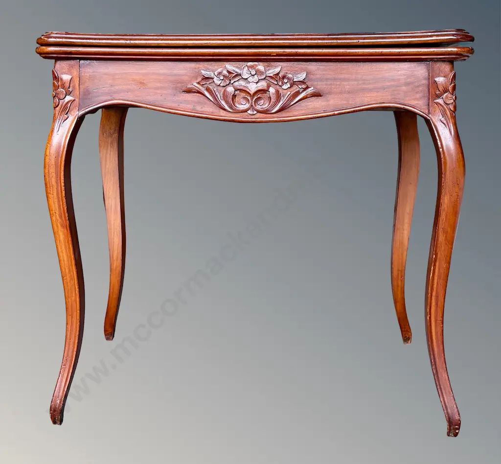 Mahogany Games Table with Cabriole Legs, AF Felt, H73xW82xD80cm Image 1++