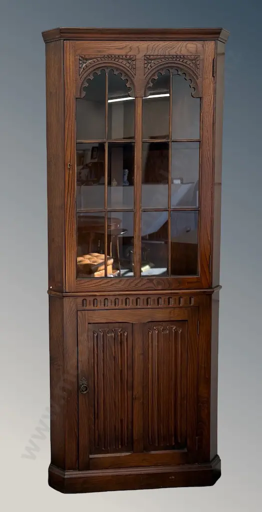 Oak Astragal Door Linen Fold Corner Cupboard, H175xW171cm Image 1++