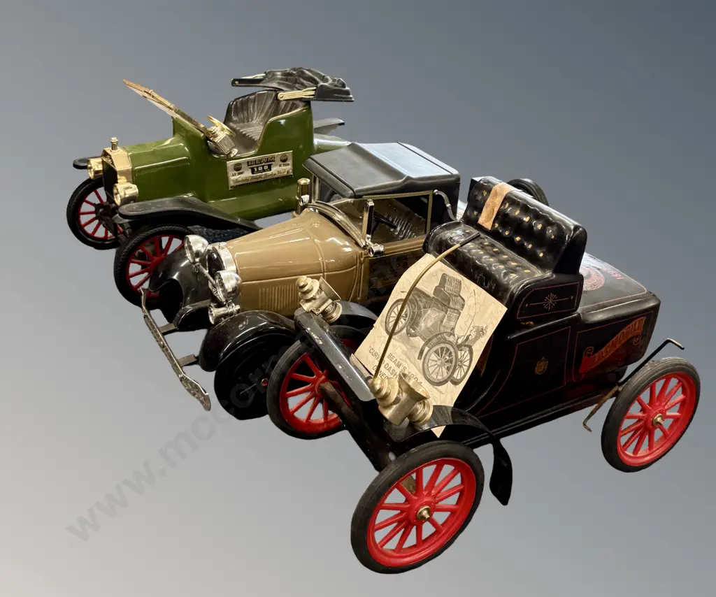 Three Vintage Car Whiskey Decanters, L39cm Image 1++