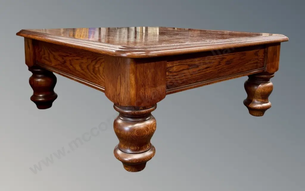Oak Rectangular Coffee Table with Thick Bun Feet, H42xL100xW100cm Image 1++