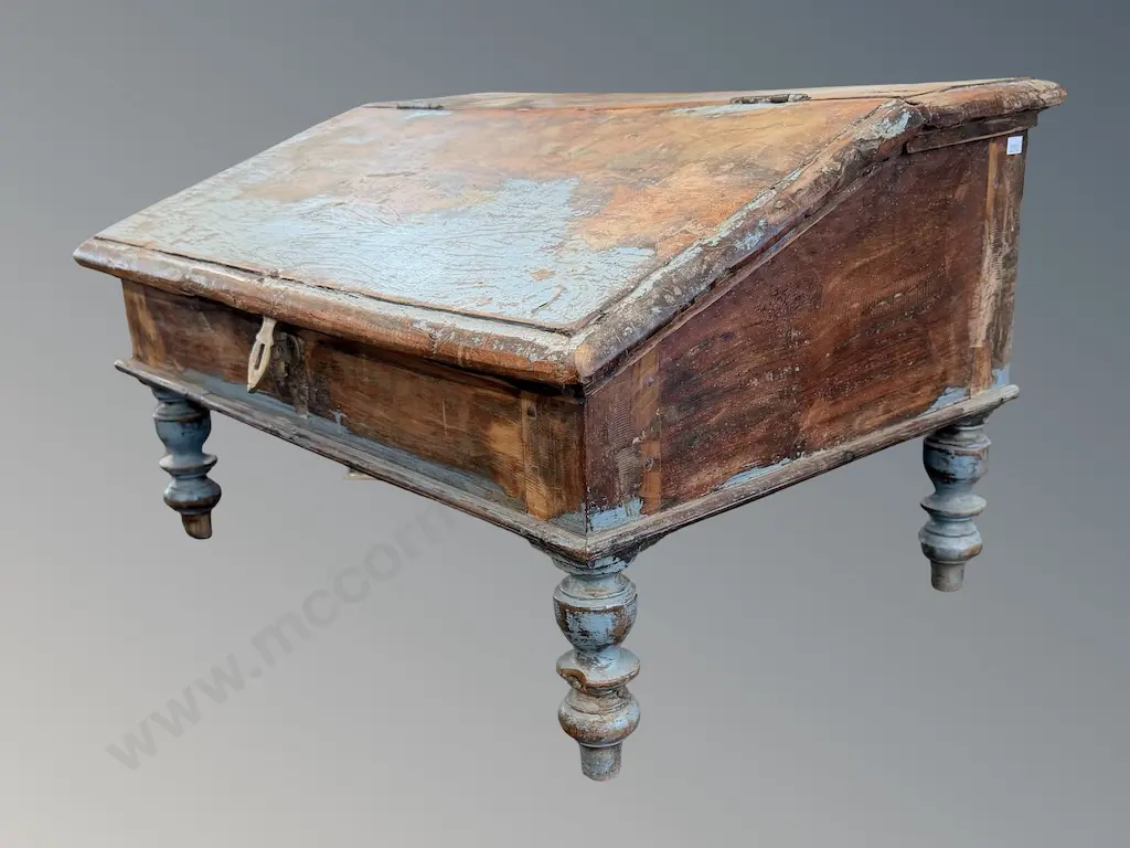 Distressed Wooden Boot Box, L65xH38xD48cm Image 1++