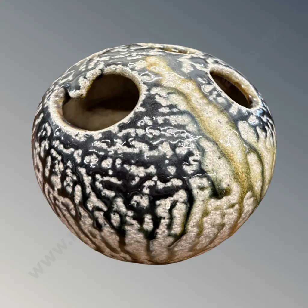 Juliet Peter Globe Pot H10cm Image 1++