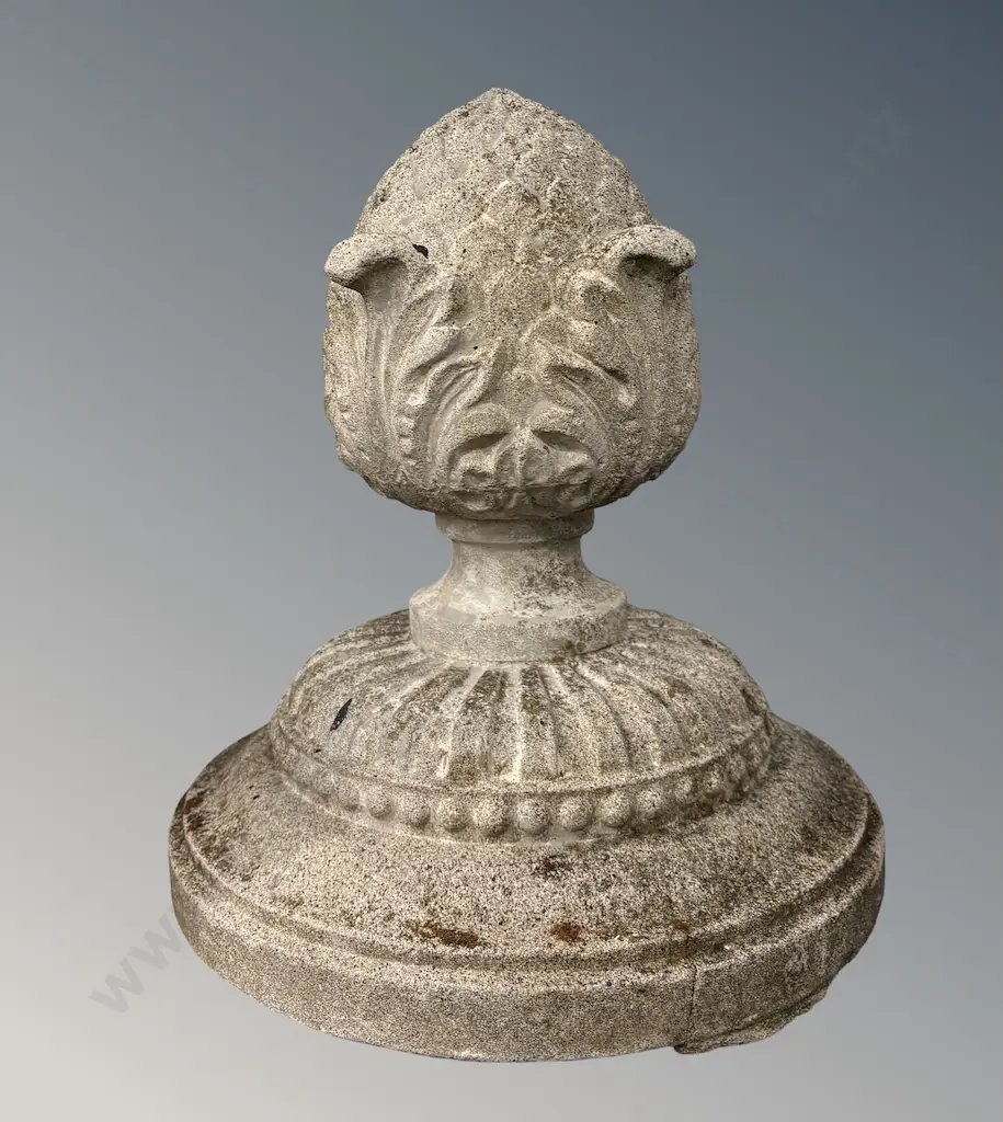 Concrete Pineapple Finial, H46cm Image 1++