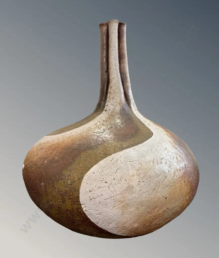 Neil Grant NZ Pottery Large Vessel H74xW60cm Image 1++