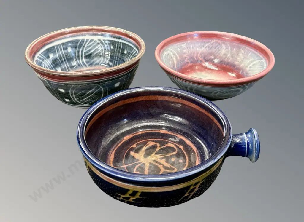 Ngaire van Grondelle Pottery Bowls (2) Dia20cm & 22cm and Large Ramekin Image 1++