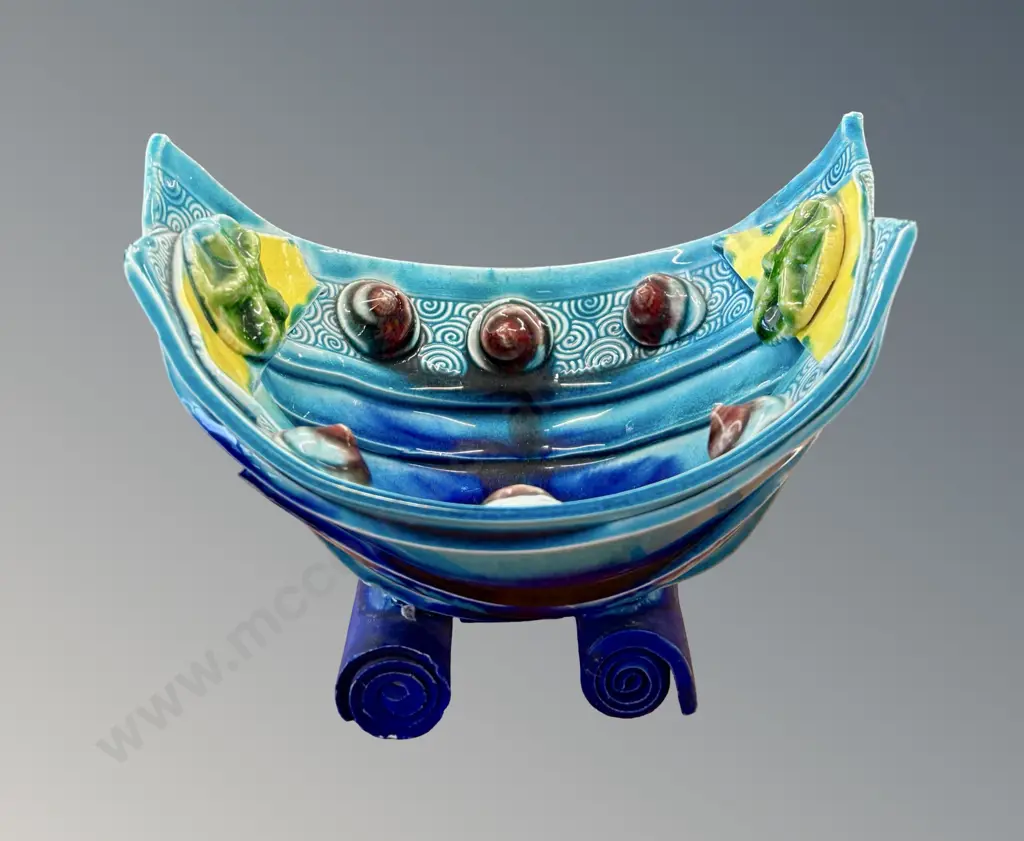 Katie Gold Footed Pottery Starfish Bowl - small chip to glaze L16cm Image 1++