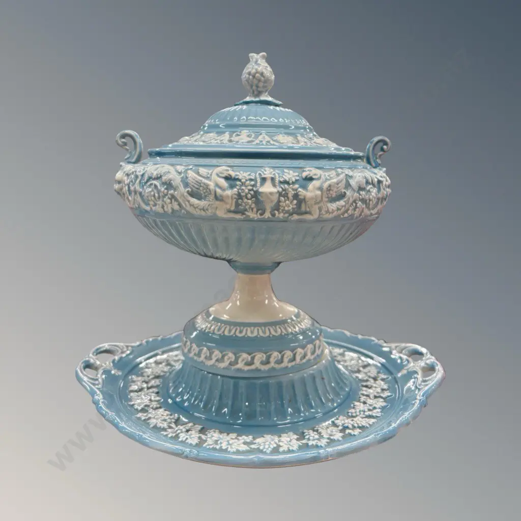 Italian Porcelain Footed 2 Handled Lidded Tureen with Central Raised Plate, H30cm, Dia30cm Image 1++