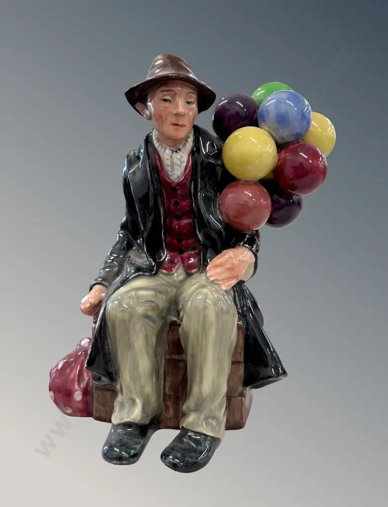 Royal Doulton Figurine - Balloon Man, HN1964, H19cm Image 1++