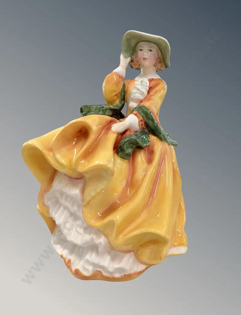 Royal Doulton Figurine - Top 'O The Hill, HN2127, H20cm Image 1++