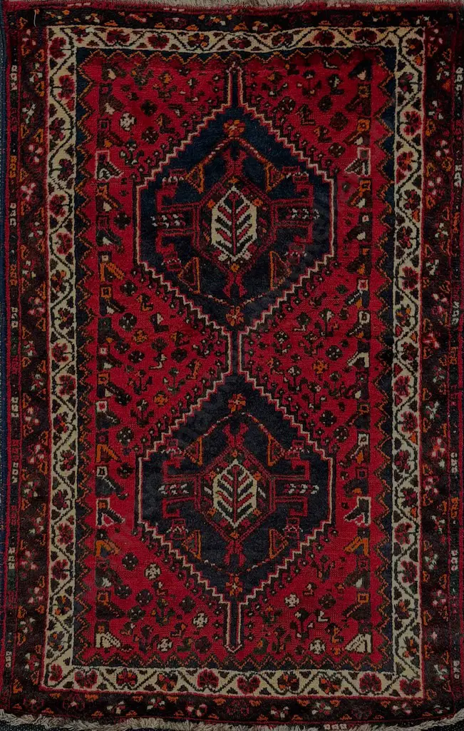 Nomadic Qashqai Persian Rug, Geometric Weave – Red, Blue and Beige Tones 161x107cm Image 1++
