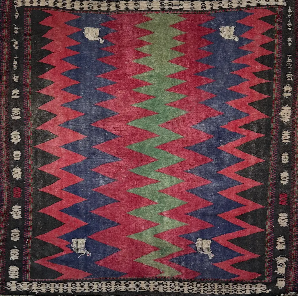 Bakhtiari Sofra Persian Dining Mat, Geometric Design – Red, Tan, Green and Blue Tones 135x135cm Image 1++