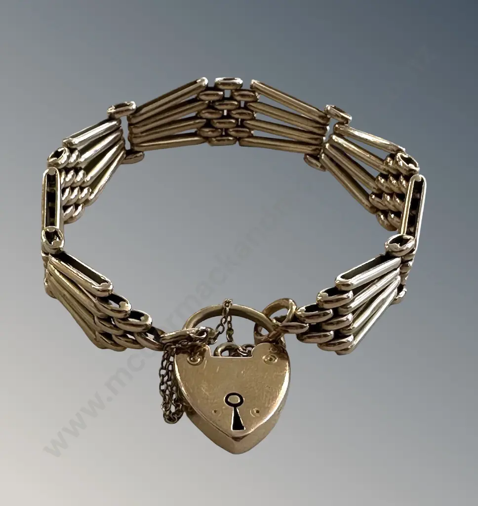 18ct Gold Gate Link Bracelet with Heart Padlock TW38.04gms Image 1++