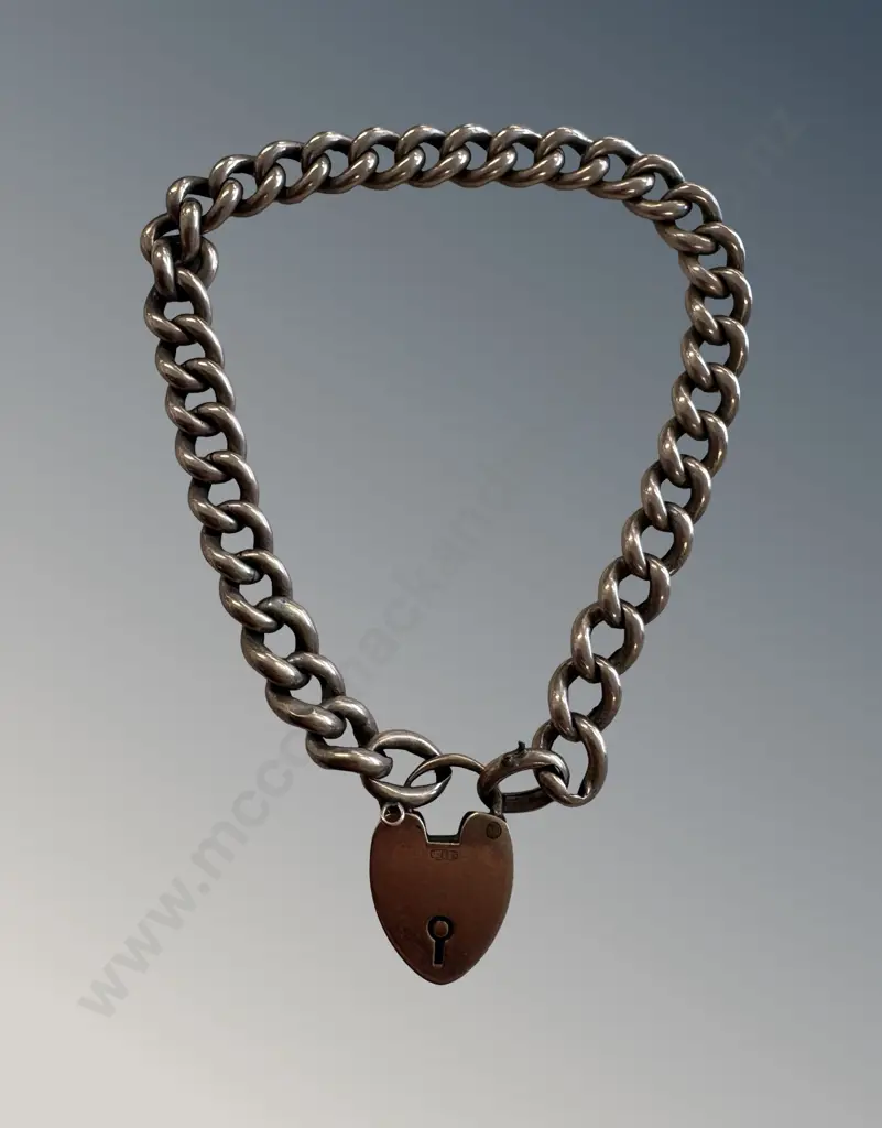 9ct Gold Belcher Chain Bracelet with Heart Padlock TW16.08gms Image 1++