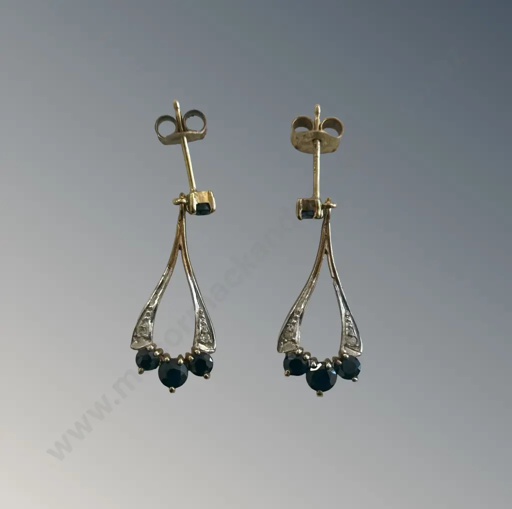 9ct Gold 3 Stone Sapphire Drop Earrings TW1.61gms Image 1++