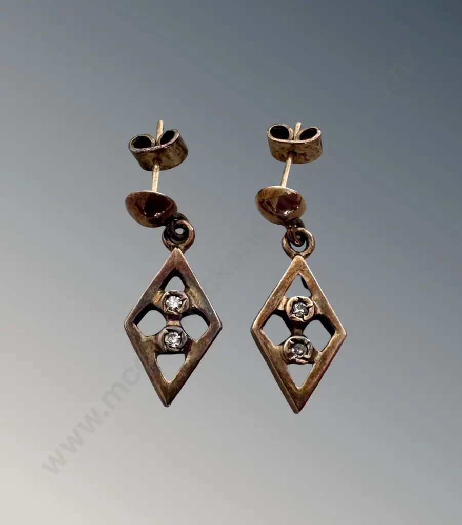 Pair of 9ct Gold and Diamond Earrings, TW4.00gms Image 1++