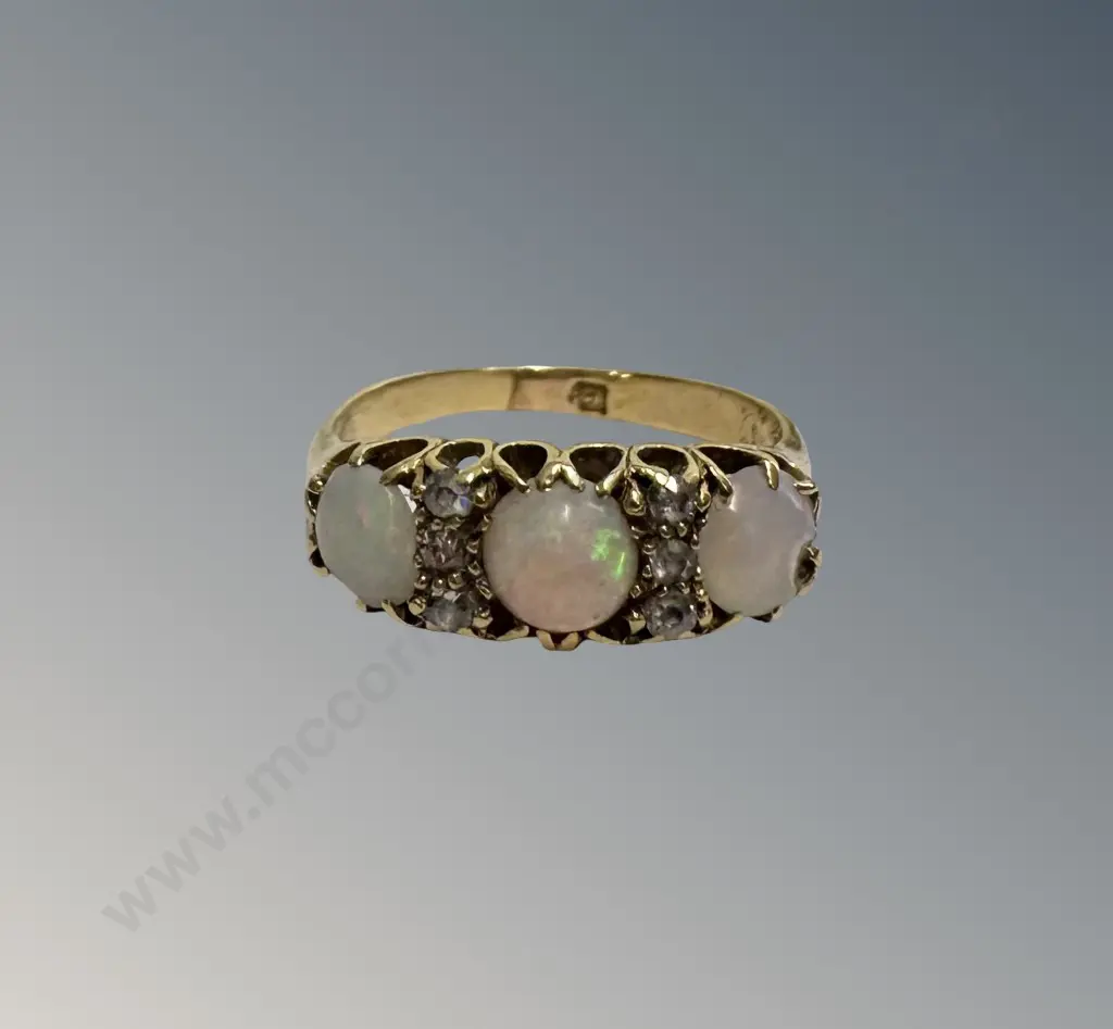 18ct Gold Diamond and Opal Ring, Size K, TW3.18gms Image 1++