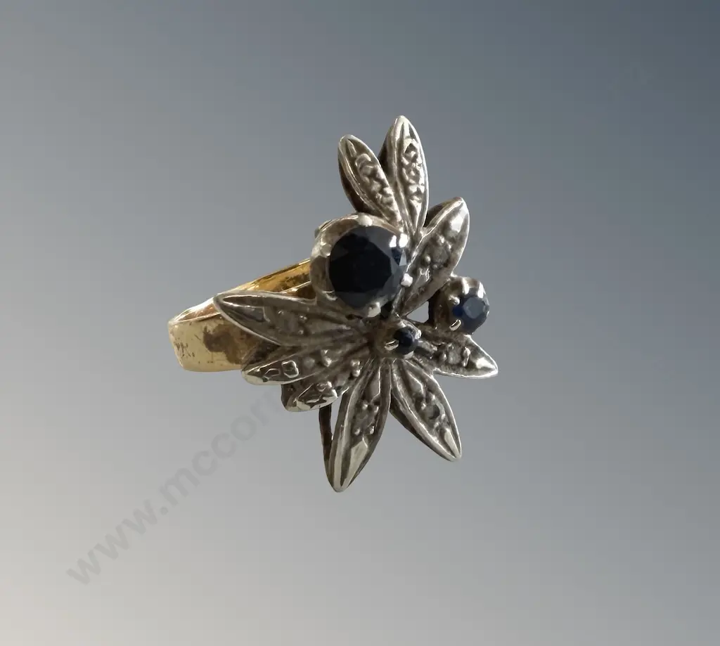 18ct Yellow Gold and Sapphire Cocktail Ring, Size M, TW5.92gms Image 1++