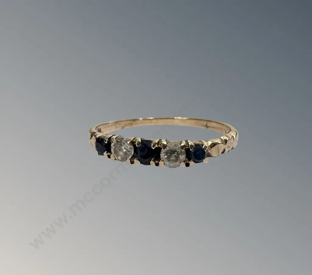 9ct Gold and Sapphire Ring, Size Q, TW1.55gms Image 1++