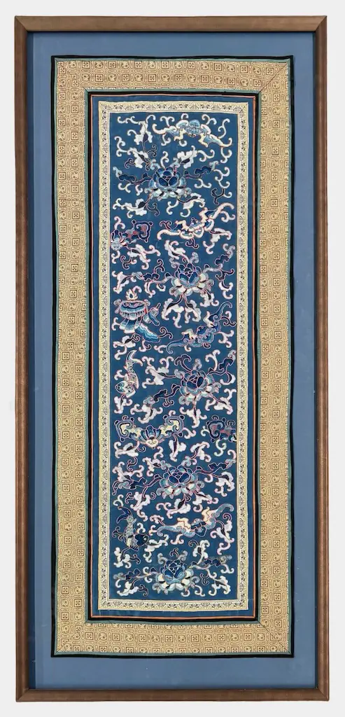 Chinese Silk Embroidery Panel with Gold Thread featuring Aquatic Motifs, 1150x500mm Image 1++