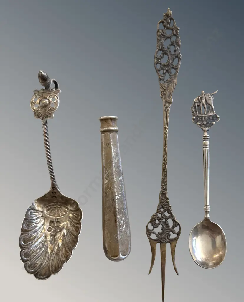.835 Dutch Silver Bread Fork, Embossed Spoon with Acorn, Horse Motif Teaspoon, Loose Handle, TW83gms Image 1++
