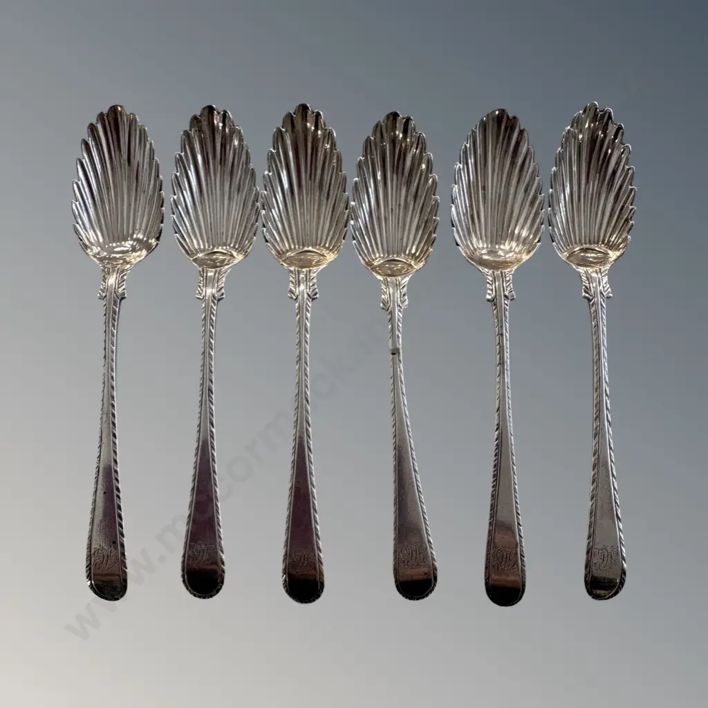 Set of Six Sterling Silver Shell Shaped Teaspoons, TW79gms Image 1++