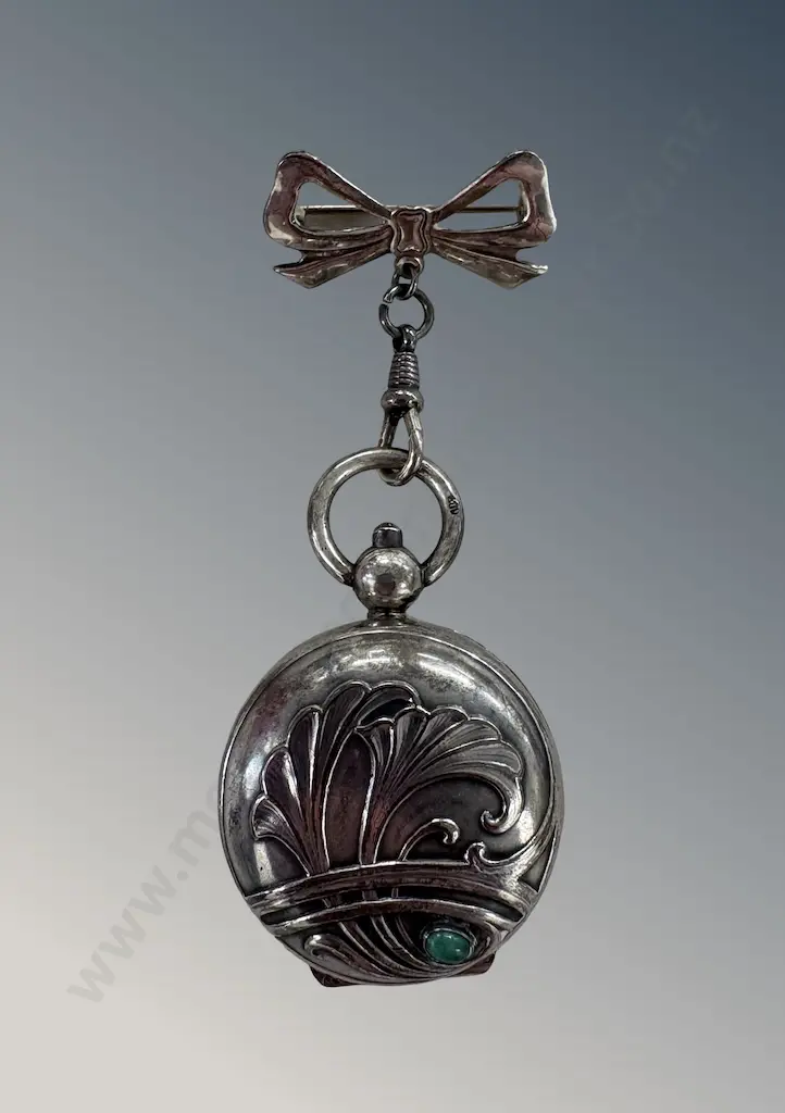 Sterling Silver Bow Brooch with .800 Sovereign Case TW19.6gms Image 1++