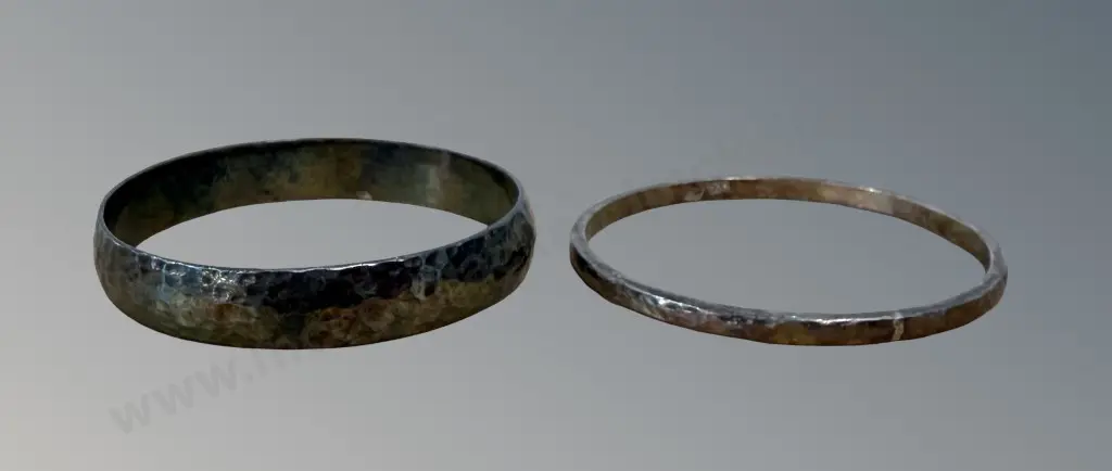 Two 990 Silver Hand Beaten Bangles, TW68.52gms Image 1++