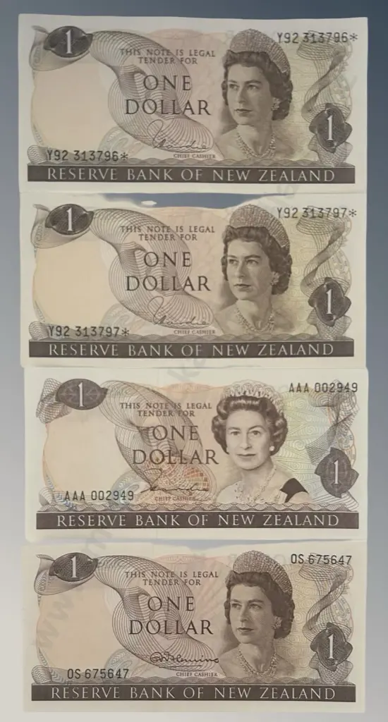New Zealand One Dollar x2 Star H. Ray Hardie & Fleming and Hardie Bank Notes Image 1++