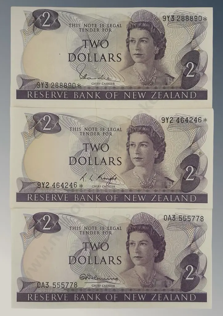 New Zealand Two Dollar x2 Star Knight & Hardie and Fleming Bank Notes Image 1++