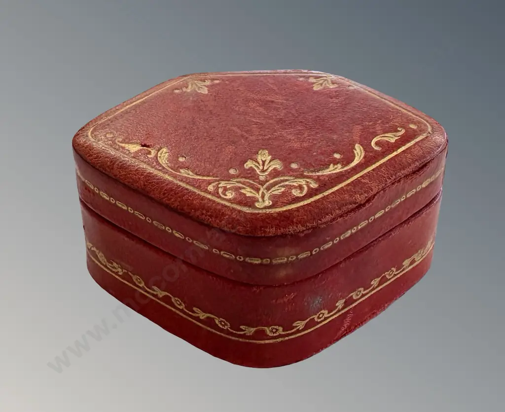 Leather Trinket Box with Gilt Fleur De Lis Image 1++