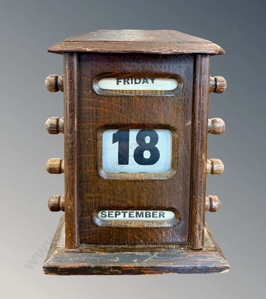 Oak Cased Desk Calendar, H16cm Image 1++
