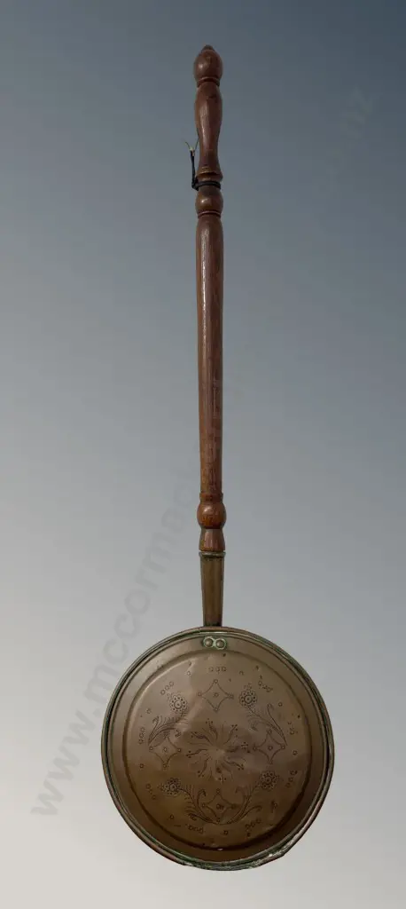 Copper Oak Handled Bed Warmer Image 1++
