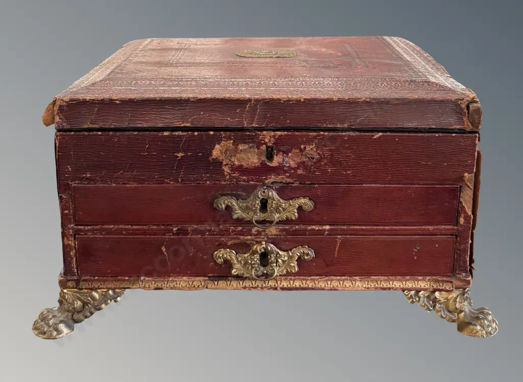 Red Leather Jewellery Box with Ormolu Mounts and Paw Feet H18xL28xD24cm Image 1++