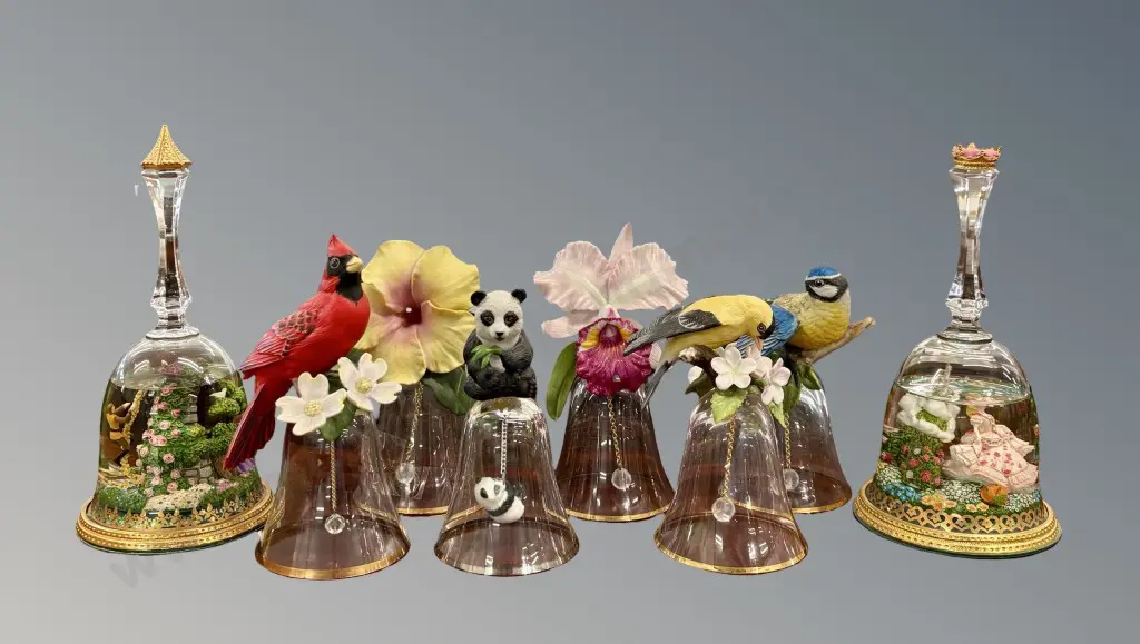 Collection of Limited Edition Franklin Mint Bells depicting Birds & Flowers Image 1++