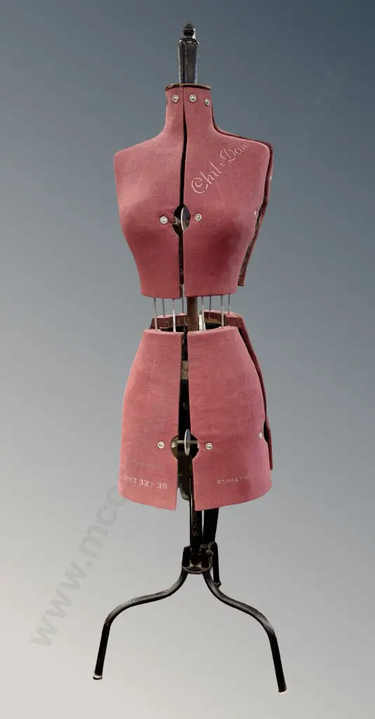 British Dressmakers Mannequin Image 1++