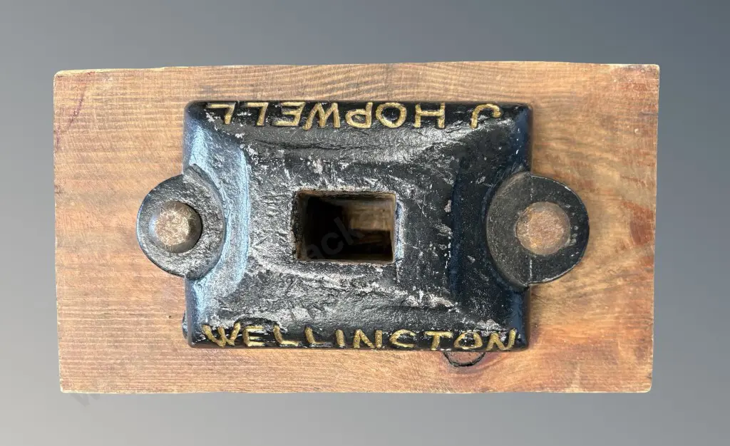 Hopwell Cast Iron Anvil Stake Block Image 1++